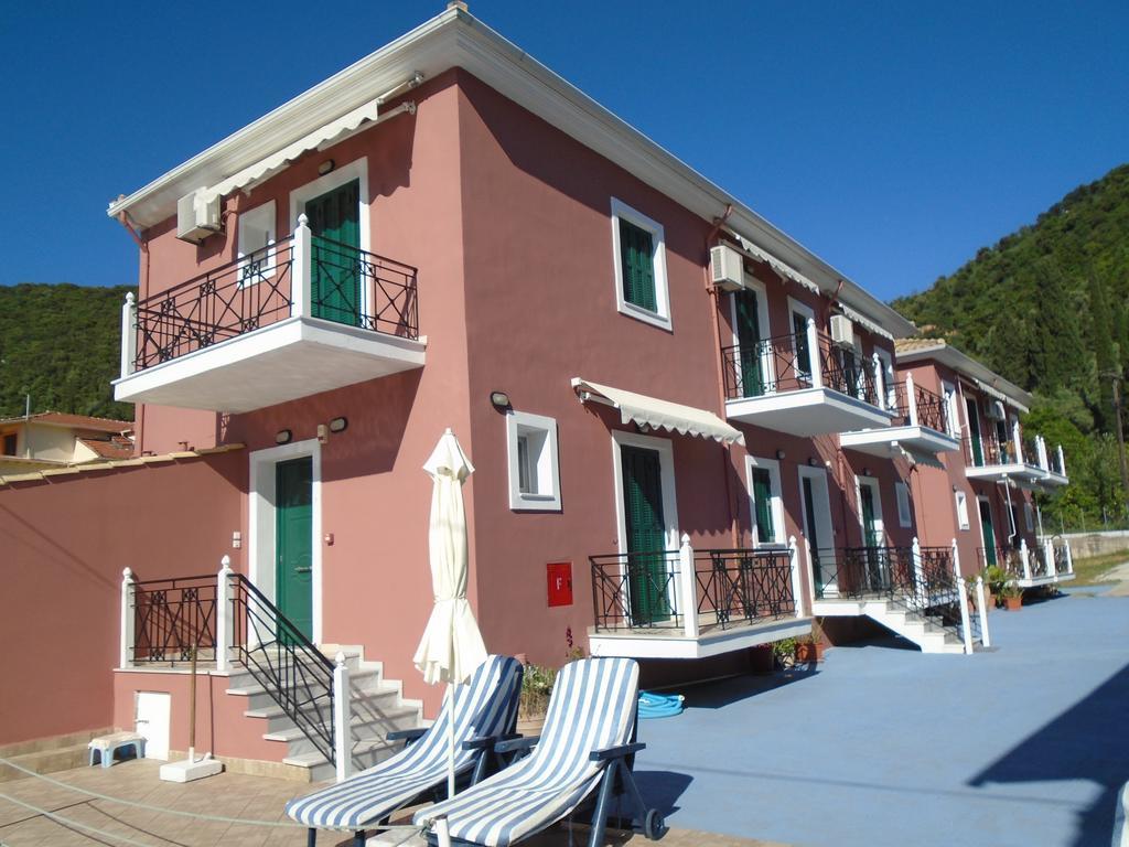 Stella 'S Sea Front Apartments Yénion Eksteriør billede